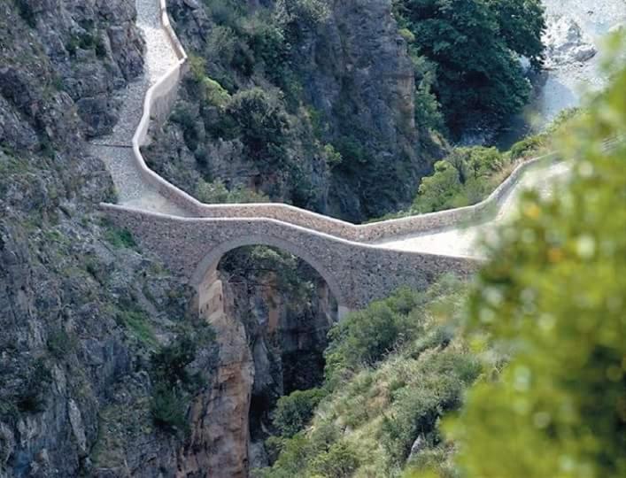 Отель La Stella Del Pollino San Lorenzo Bellizzi Экстерьер фото
